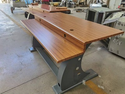 客戶定制款監(jiān)控操作臺完成生產(chǎn)順利交付