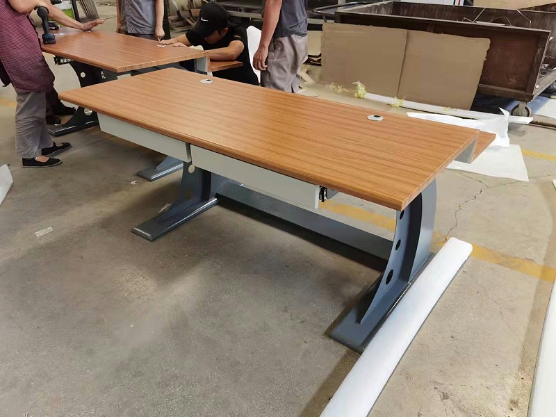 監(jiān)控操作臺(tái)