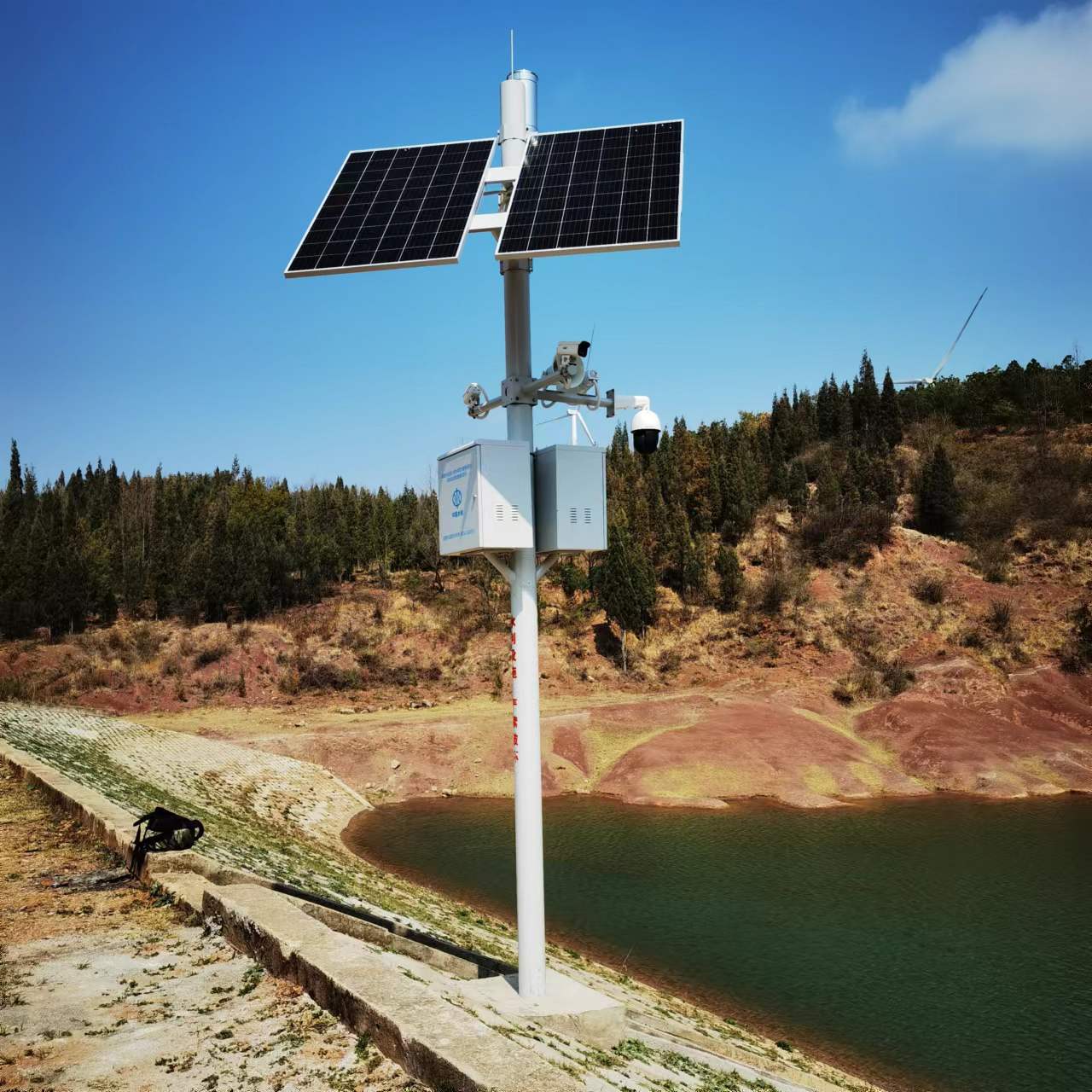 太陽能板監測桿