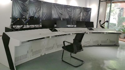 指揮中心控制臺的結構與功能，滿足不同需求的一體化配置